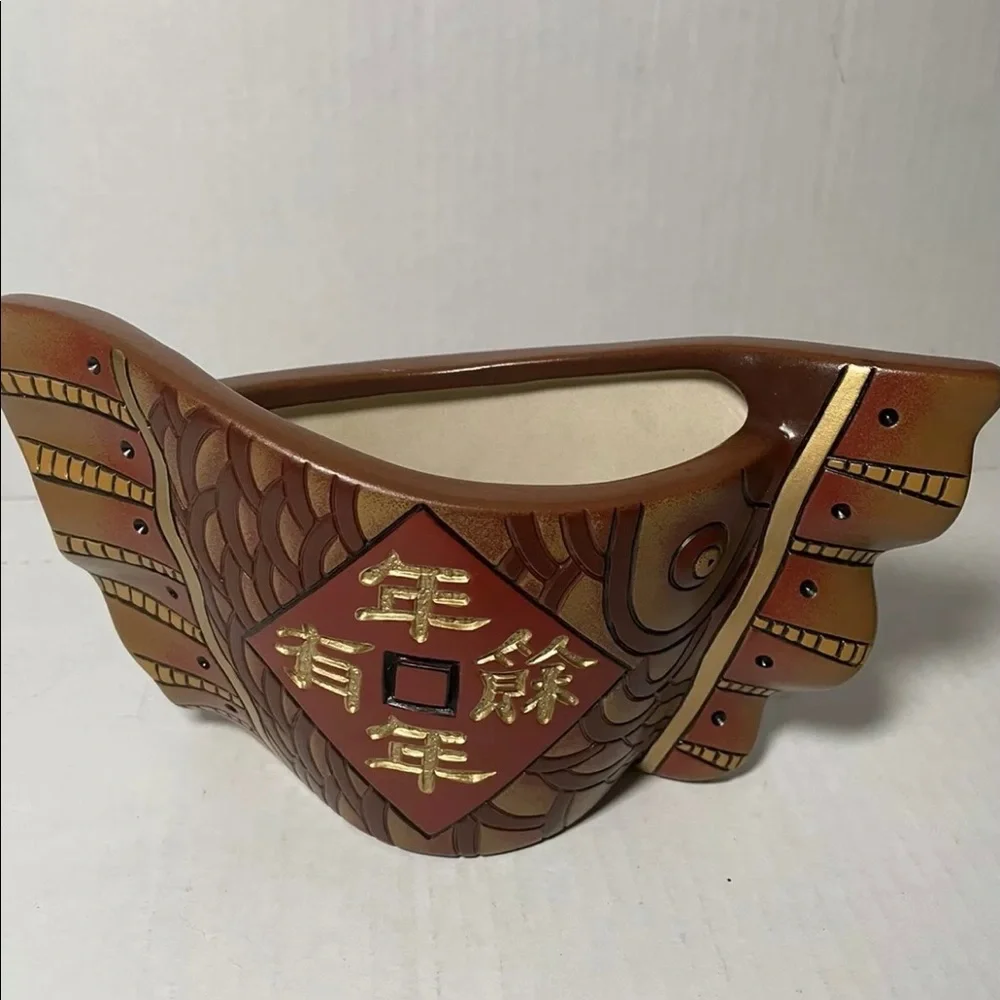 Unique Vintage Da Jing Tao Yi Pottery Decor Colorful Fish  Vase